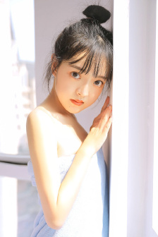 新任女教师剧场版详情介绍